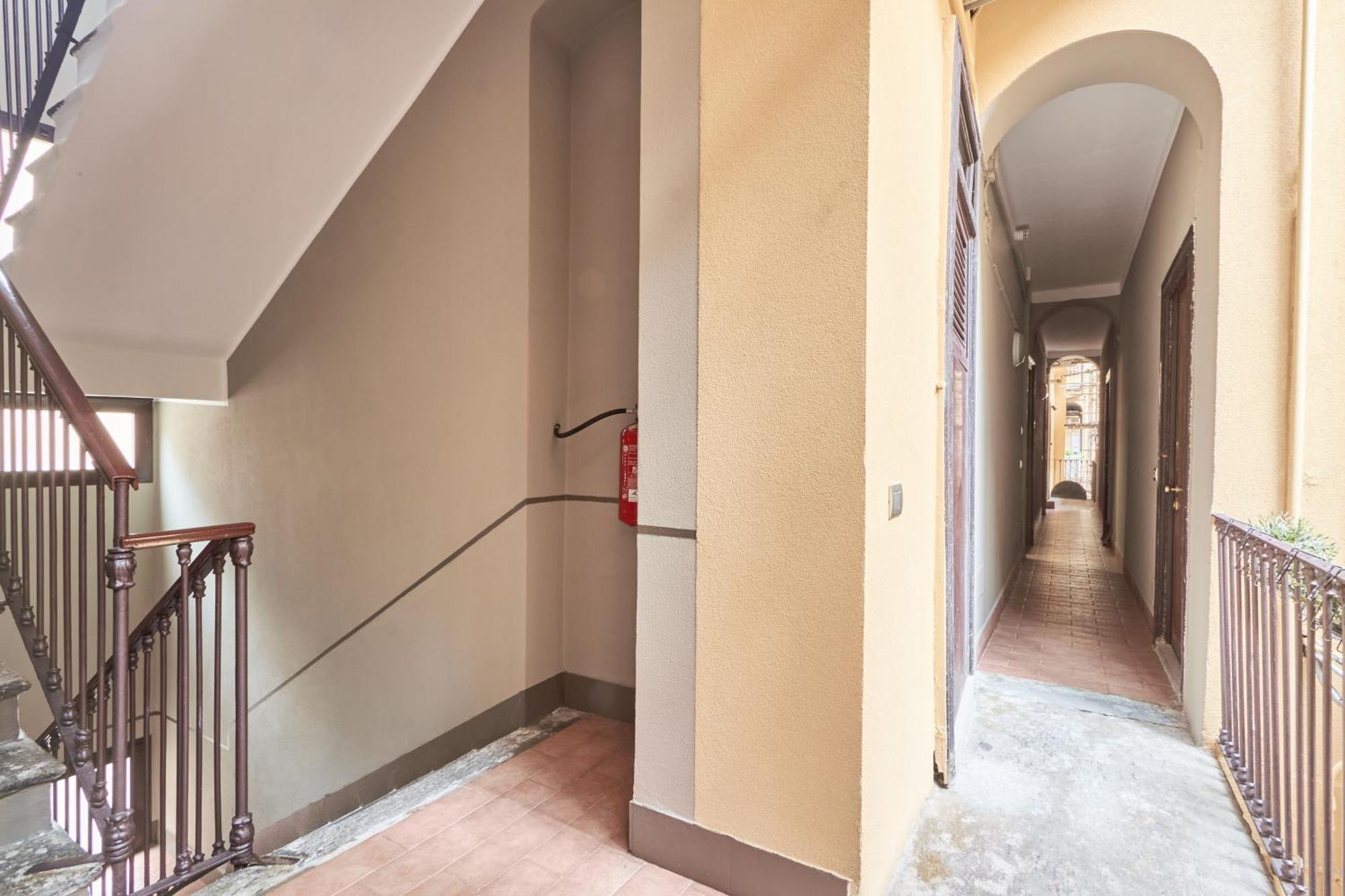 Elegante Appartamento Minimal Dai Tocchi Botanici Milan Bagian luar foto